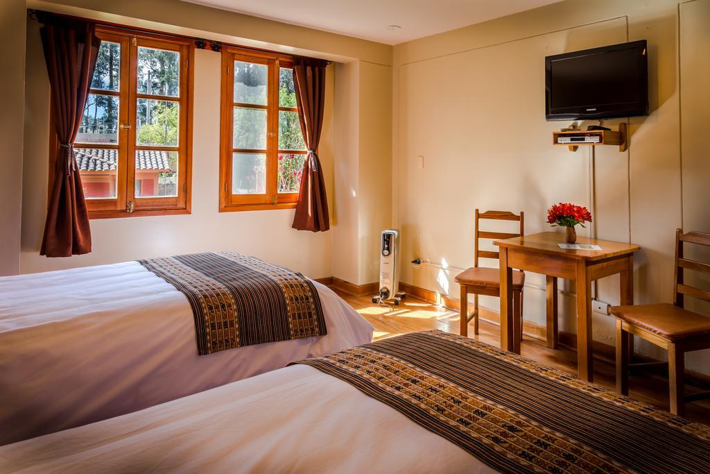 אויאנטאיטמבו Hotel Pakaritampu מראה חיצוני תמונה